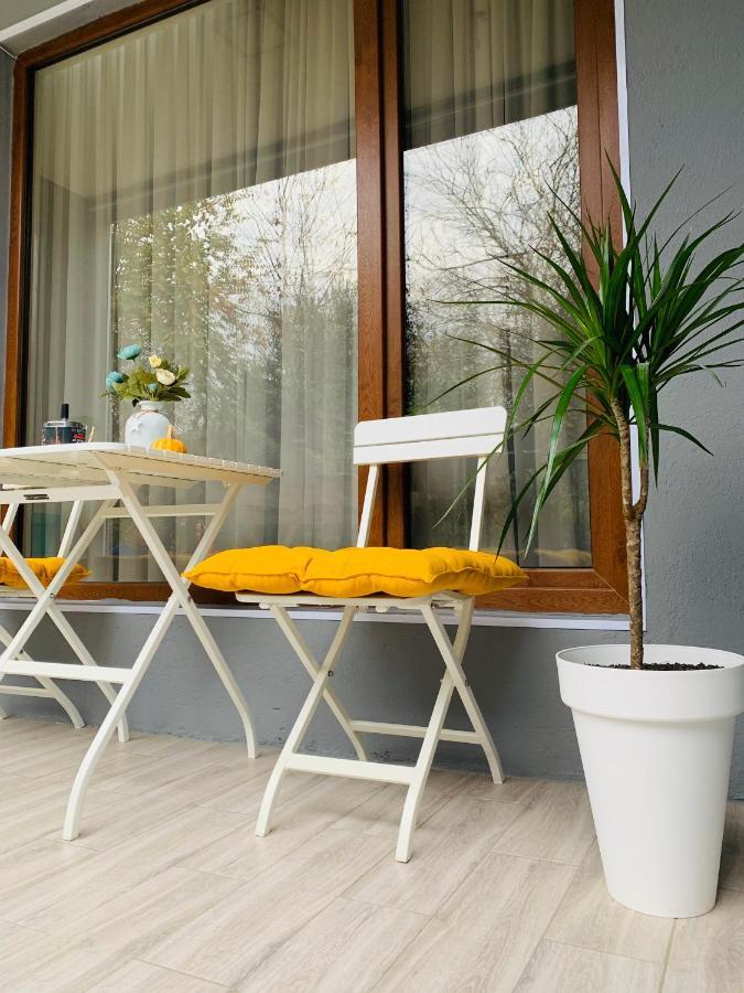 Sweet Apartment In Kutaisi Exterior foto