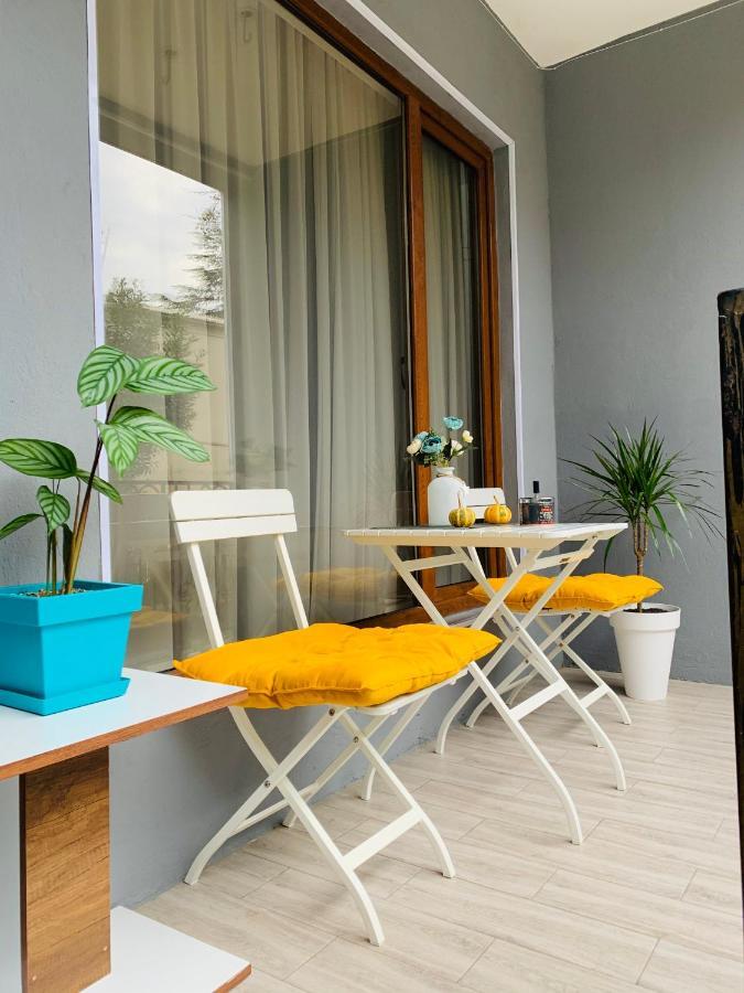 Sweet Apartment In Kutaisi Exterior foto