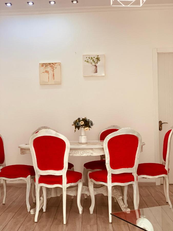 Sweet Apartment In Kutaisi Exterior foto